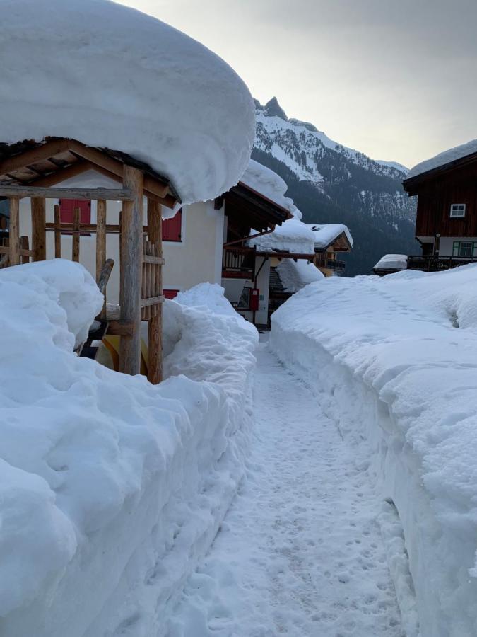 Appartamenti Chalet Orchidea Canazei Exterior photo